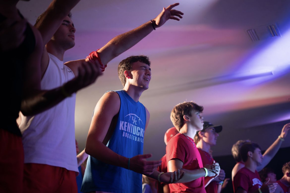PrestonClemmer's tweet photo. There are three ways to obtain true joy: scripture, worship and prayer. It’s truly astonishing what the Lord can do. So thankful for @seanrcurry +Stonecreek Church for this past weekend filled with worship and praise!Romans 8:18-The pain you feel can’t compare to the joy to come https://t.co/8Me6GW6chv