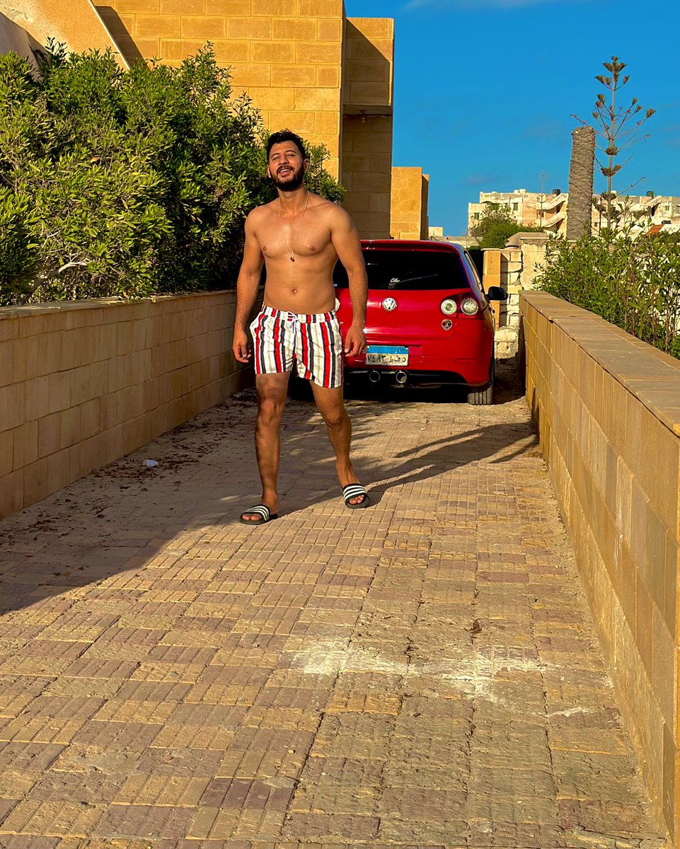 Hendawi19's tweet photo. 🏖️ https://t.co/3HoOkWVPr2