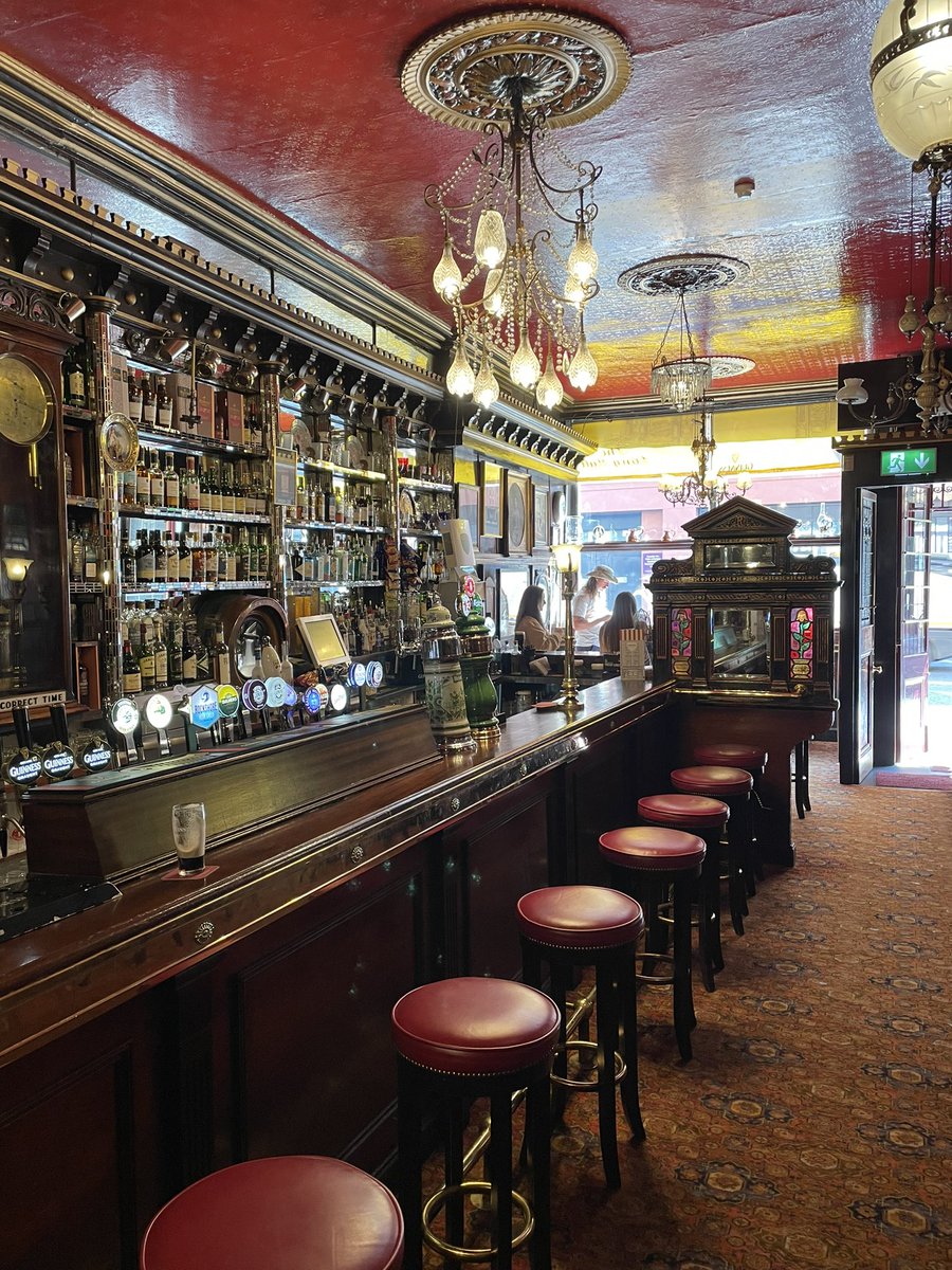 AmazingGuinness's tweet photo. Love this photo of the stunning
@TheLongHallPub in Dublin https://t.co/eiivDqVNp8