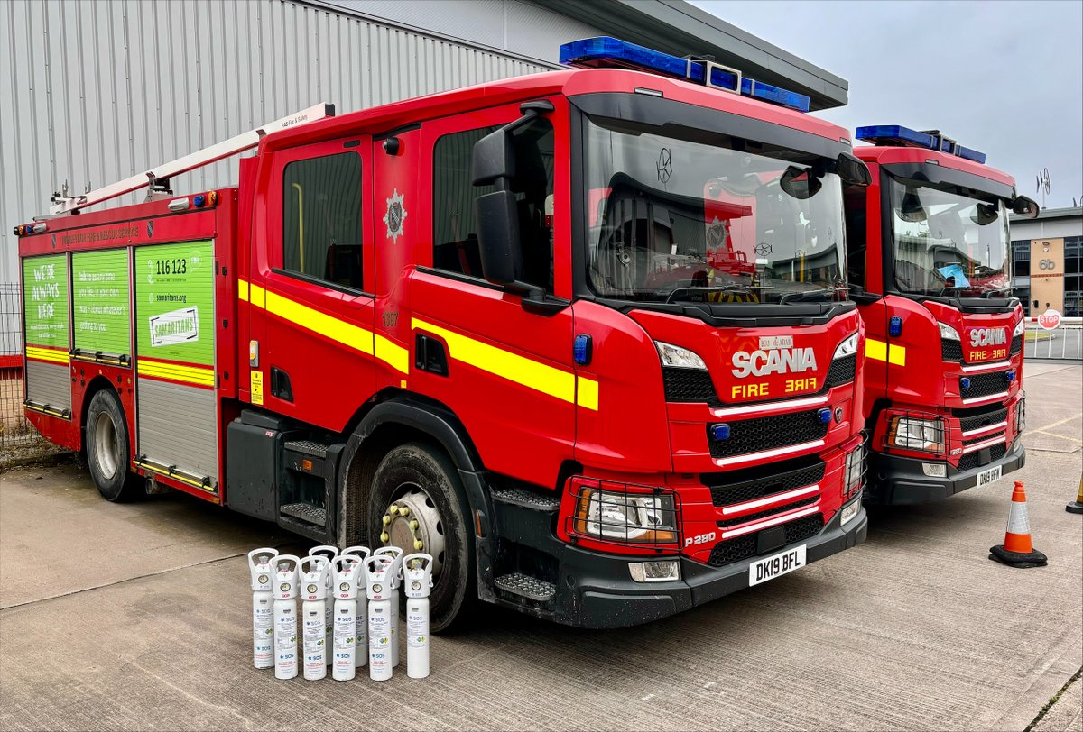 sos_oxygen's tweet photo. 🚒 We recently visited Merseyside Fire &amp; Rescue HQ to replace empty cylinders. Did you know we supply over 120 cylinders to them as the trusted national supplier for medical gas? If you’re in the Fire &amp; Rescue industry, contact us:
📧 sales@sosoxygen.co.uk
📞 01257 254525 https://t.co/1bgCC1l6BH