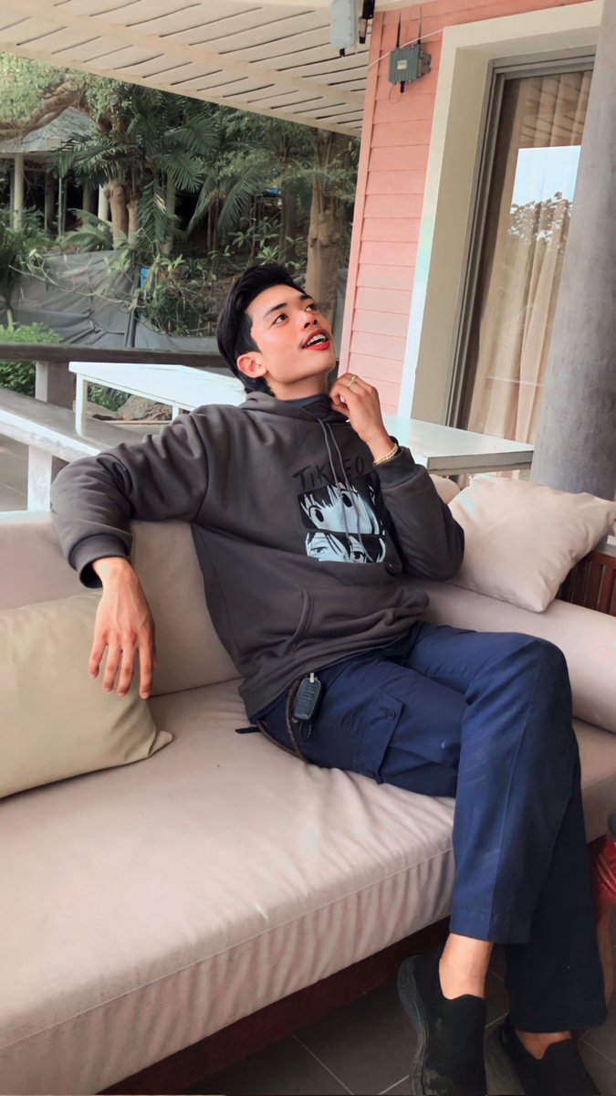 xLimited99's tweet photo. 🖤✌️
#หัวหินทัก #ฟีดดดシ https://t.co/mAOUFDawfY