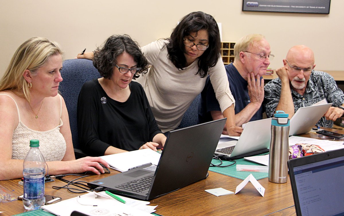 We are ready to welcome a new set of smiling faces to our Engineer Your World: Applications of Computer Science professional development institute next week! Drop us a note, if you have attended Computing training in the past. Happy 4th of July!
