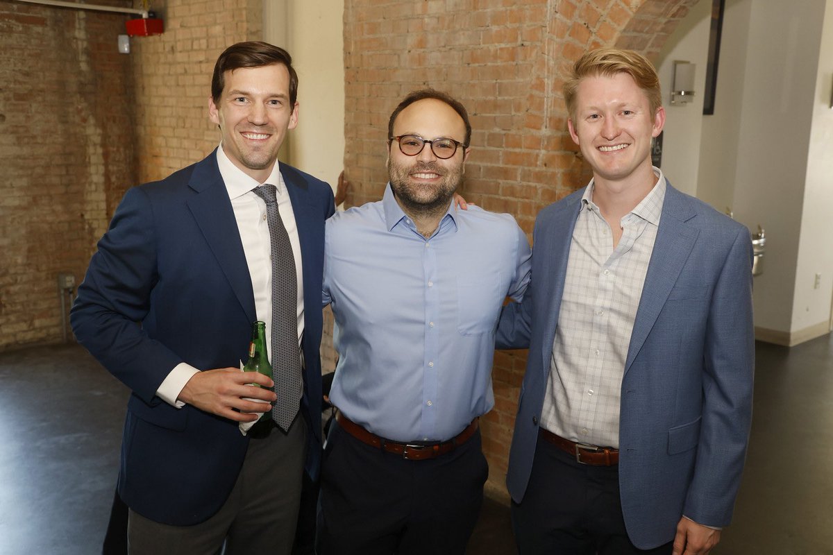 Jeffrey Chidester (@jeff_chidester) on Twitter photo 7 years in Dallas come to a close, great training in Medicine/Cardiology/IC at <a href="/UTSWInternalMed/">UTSW Internal Medicine</a> <a href="/UTSWCardfellow/">UTSW Cardiology Fellowship</a> Excited to be back in Virginia for Structural Heart training at <a href="/UVACardsFellows/">UVA Cardiology Fellowship</a> 7 years in Dallas come to a close, great training in Medicine/Cardiology/IC at <a href="/UTSWInternalMed/">UTSW Internal Medicine</a> <a href="/UTSWCardfellow/">UTSW Cardiology Fellowship</a> Excited to be back in Virginia for Structural Heart training at <a href="/UVACardsFellows/">UVA Cardiology Fellowship</a>