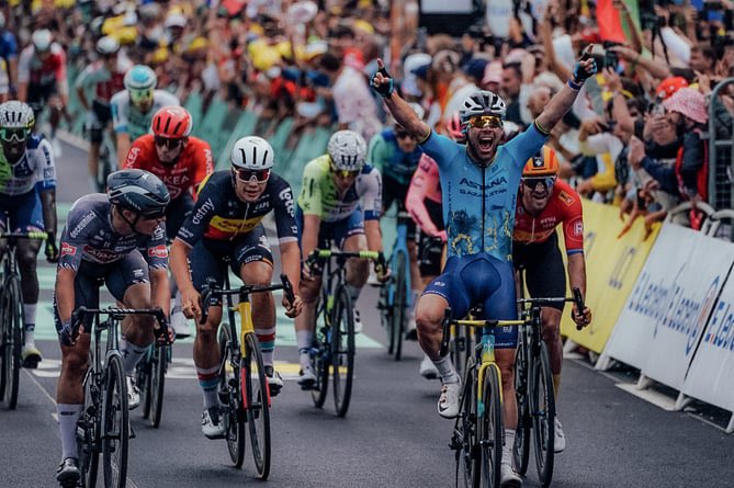 The greatest 🐐🇮🇲 #markcavendish #manxmissile #isleofman 

gef.im/news/king-cav-…