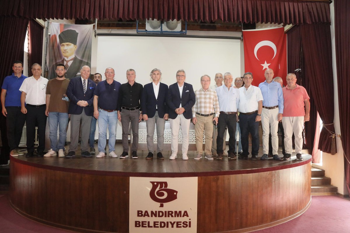 dursunmirza's tweet photo. Gençlerimizin her daim yanında olmaya devam edeceğiz.

Bandırma Gençlik ve Spor Kültür Vakfı Olağan Genel Kurul toplantısında birlikteydik. https://t.co/hauyDGzNFm