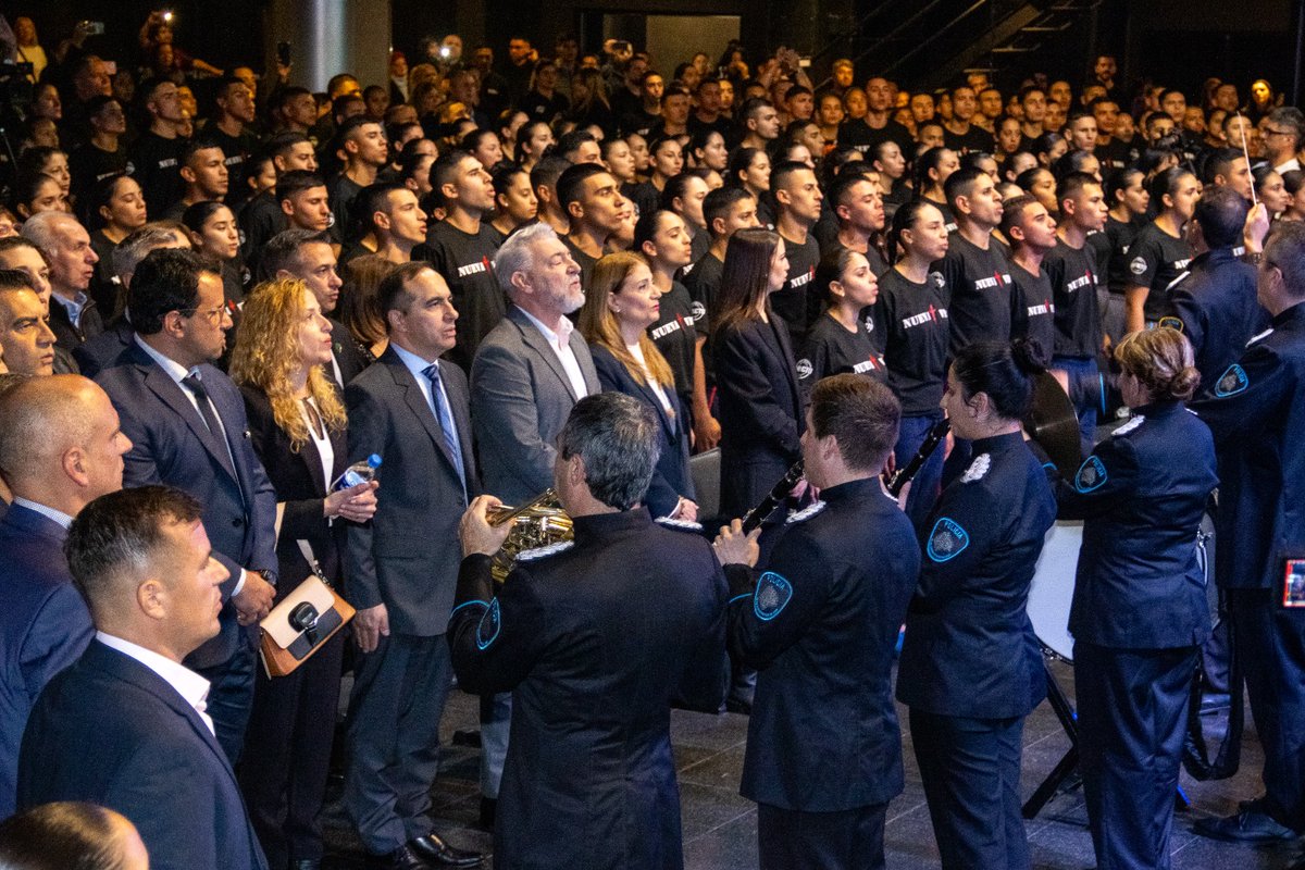 Osvaldo Carnival tweet media