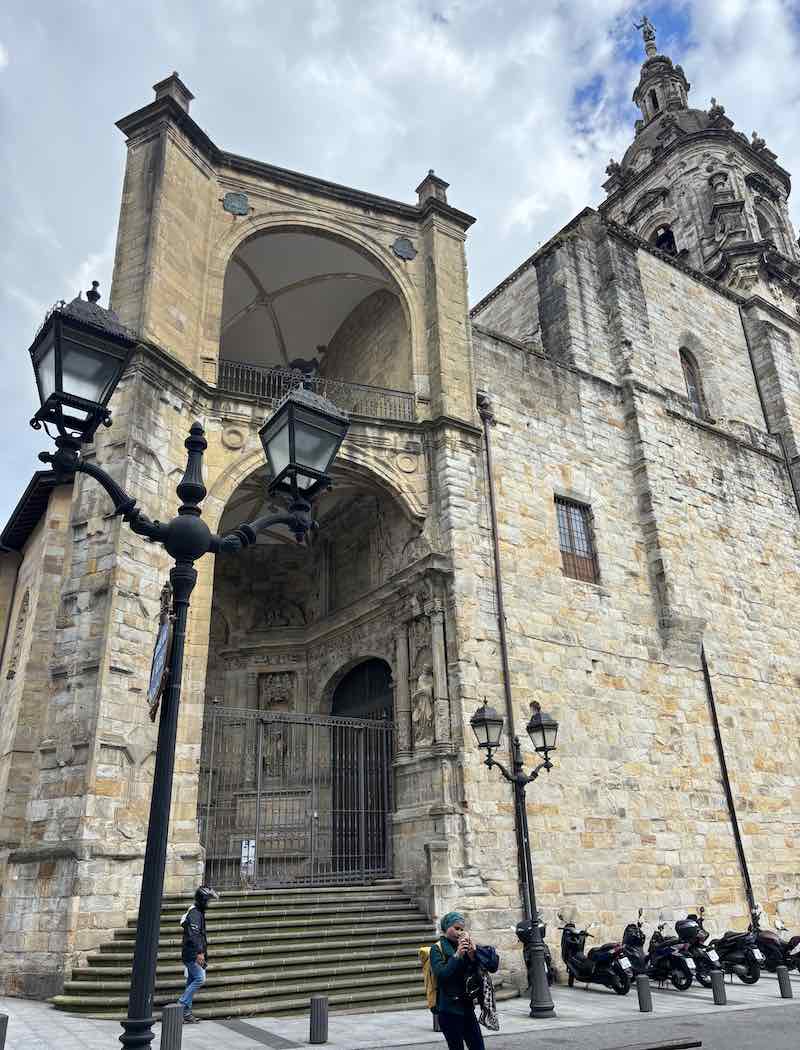 My latest post on the blog - how to see #Bilbao in one day...I loved the #basquecountry  especially the #pintxos! 

templeseeker.com/bilbao-in-one-…