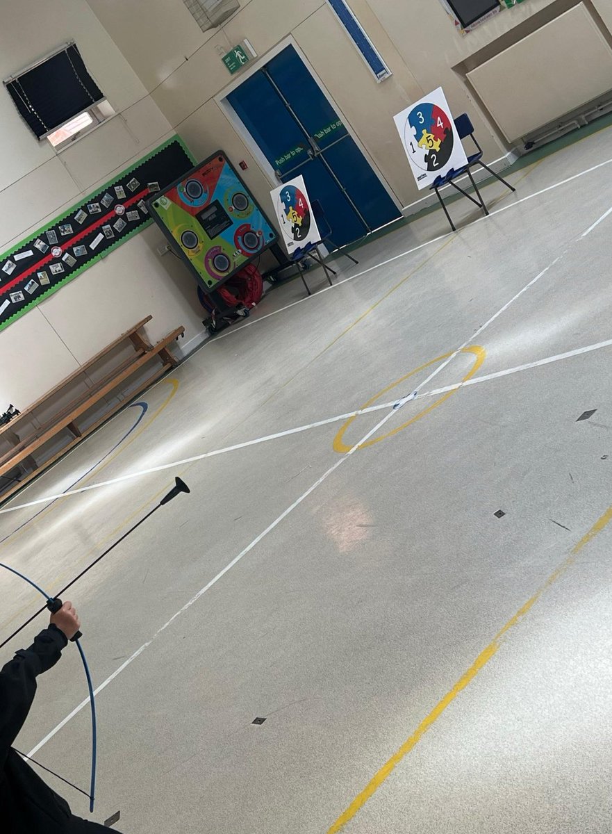 EmnethAcademy's tweet image. The children and staff are really enjoying their new ‘Archery’ PE lessons this week. #inclusive #newsport #raisingtheprofileofPE #increasingconfidence #challenge @EMAT_Edu