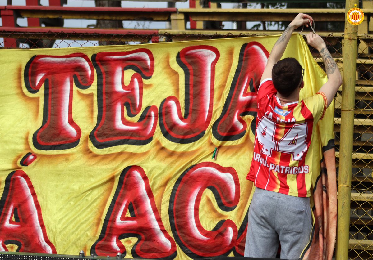 Los gauchos en la <a href="/SerieRdeLP/">Serie Río de la Plata</a> 😉

#𝗘𝗹𝗖𝗹𝘂𝗯𝗗𝗲𝗹𝗕𝗮𝗿𝗿𝗶𝗼