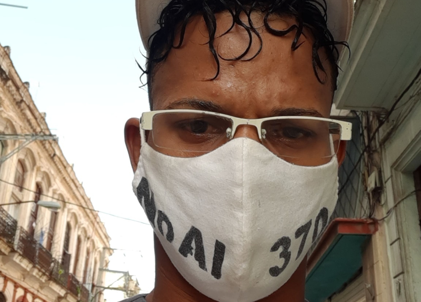 vozdelafnca's tweet photo. #LuisMa fue encarcelado desde que el #11J2021 intentara en #LaHabana llegar a las manifestaciones que se estaban desarrollando en muchos pueblos y ciudades de la isla y #MaykelCastilloPerez, fue secuestrado violentamente de su casa el 18 de mayo de 2021. https://t.co/yqKciIzdwy