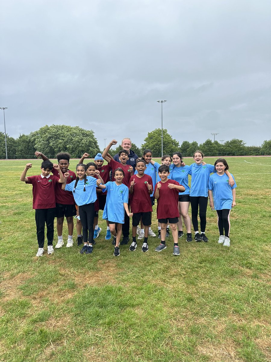 Well done to the athletics team for a great showing in today's district sports. What a lot of talent there was on display from all the schools! Thank you to <a href="/MissDignam/">Mrs Thomson</a>, all the <a href="/hayesparkschool/">Hayes Park School</a> staff and, of course, <a href="/thepsdgroupuk/">PSD</a> 👏