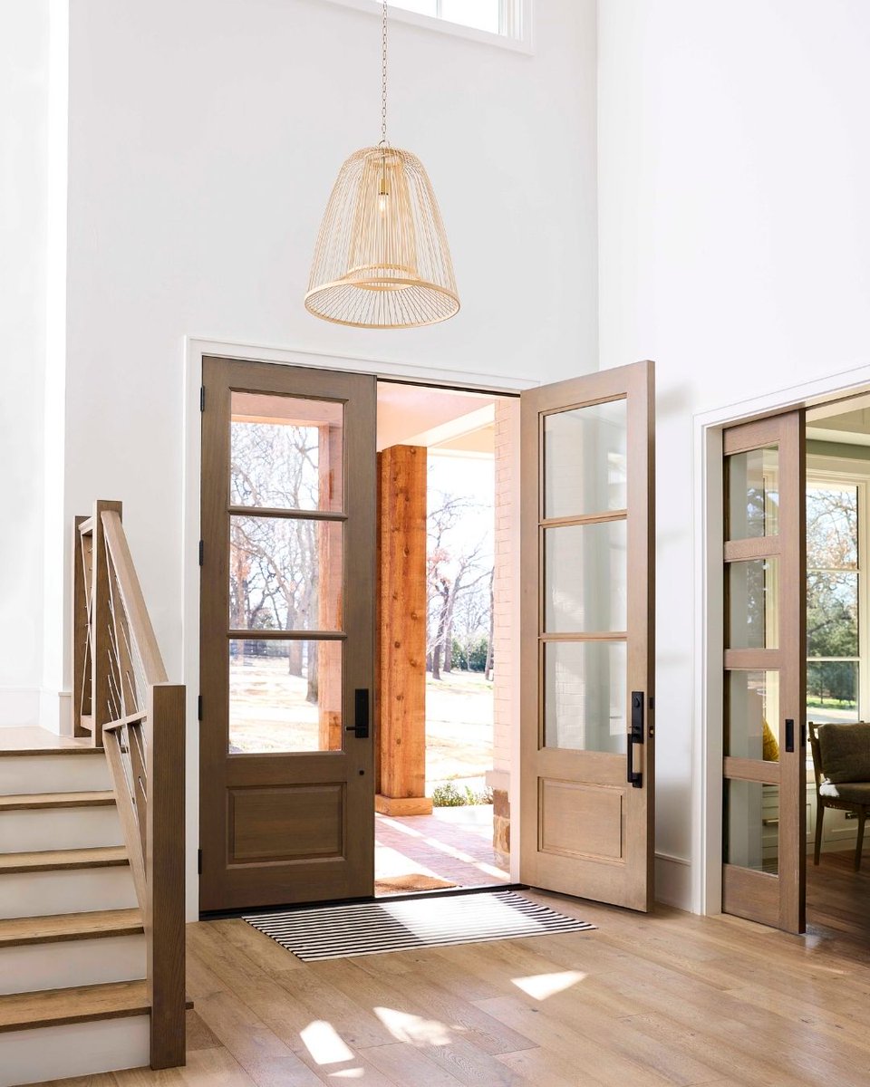 CyanDesignHome's tweet image. Experience organic beauty with the Terrae Collection.🍃 Stripped rattan shades and concentric shapes add texture and complexity to any design.✨💡

#cyandesign #interiordesigner #designoutloud #homedesign #lighting Design