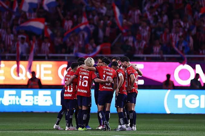LopezElizondo11's tweet photo. 🚨GIVEAWAY ROJIBLANCO🚨

🎫 ¡GANA UN PASE DOBLE PARA EL #Chivas vs #Toluca🐐
 
1⃣ Sigue a @calientesports y a mí
2⃣ Dale 🔁 y ❤️
3️⃣ Menciona a tu jugador favorito del equipo. Usa el hashtag #MásAcciónMásDiversión 🔥

¡Se regalarán DOS pases dobles! 📲 https://t.co/cOS1aexYRA