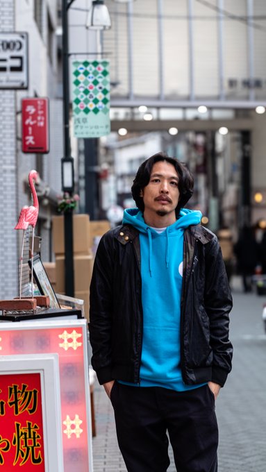 Here's a very rare sighting of me actually wearing clothing....wild! https://t.co/t0CfV9oMsz