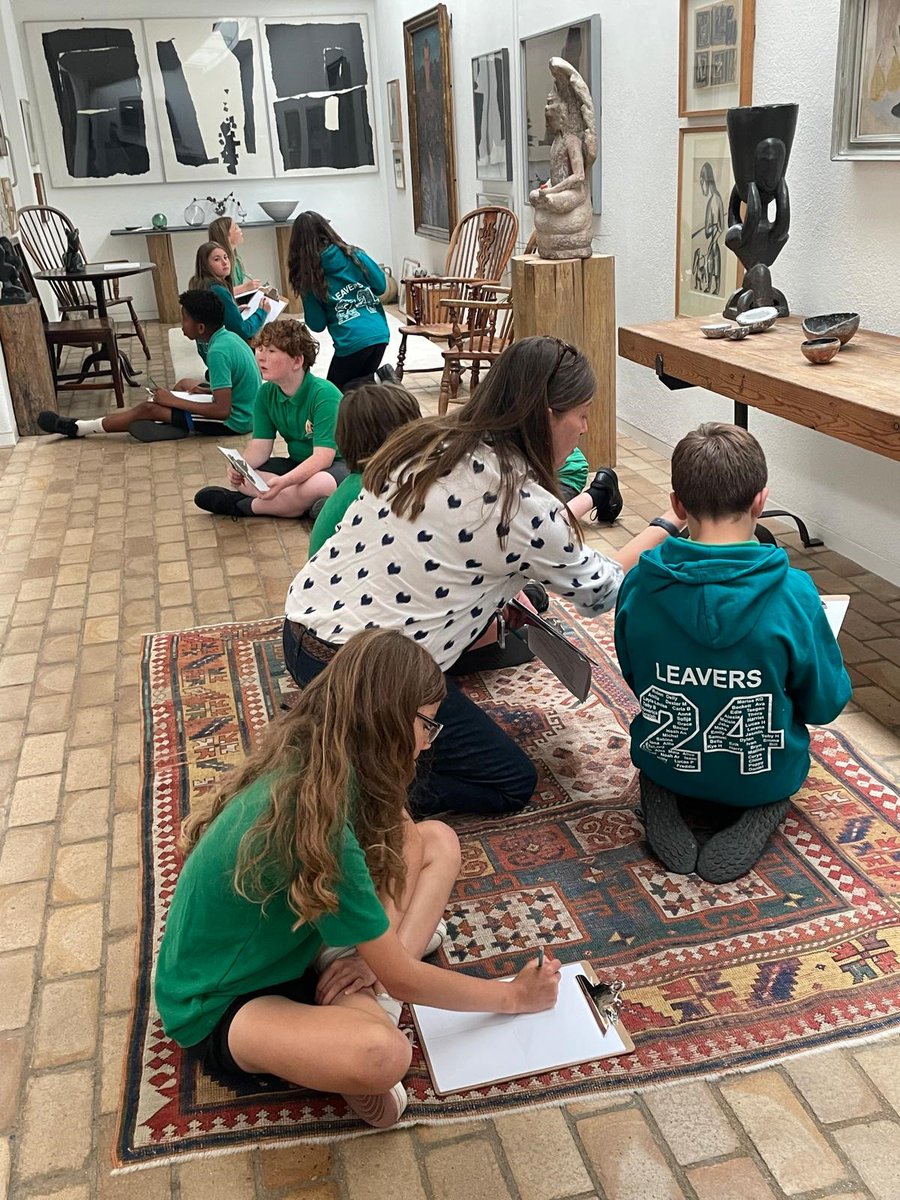 Many of our Y6 children headed off for their taster day at college today, but only after an inspiring trip to Kettle's Yard, Cambridge, earlier in the week where they produced some wonderful artwork and had a thoroughly enjoyable day🎨