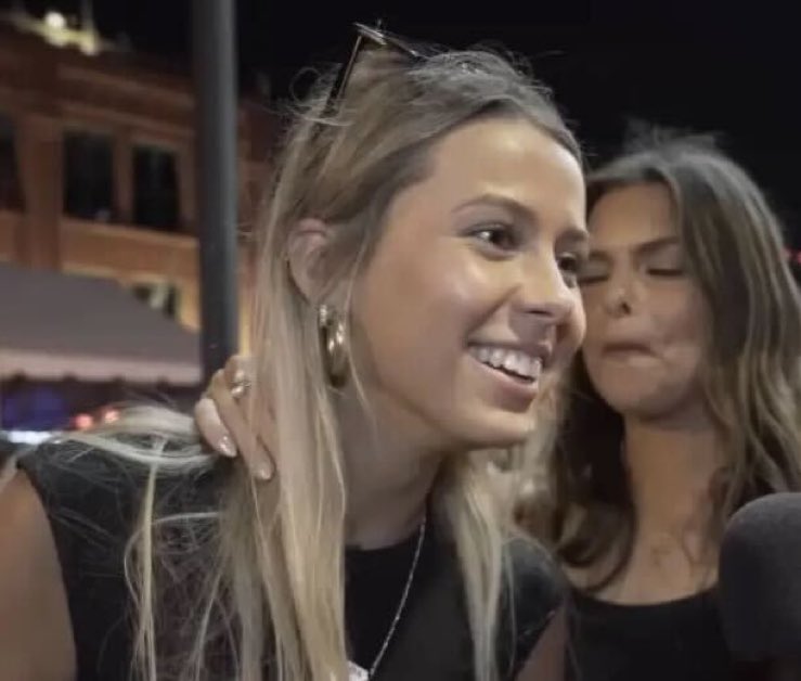 Daily Loud tweet media