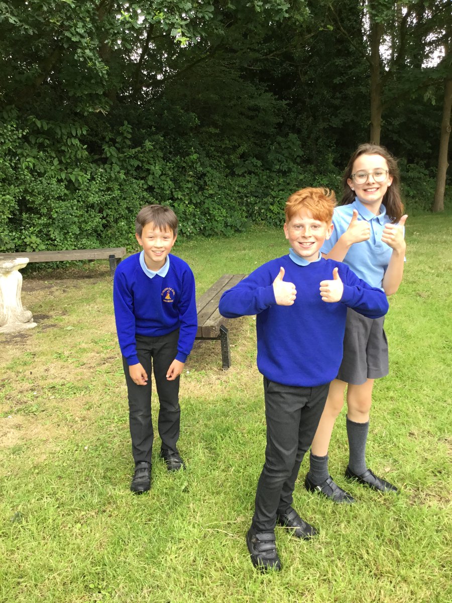 sthelensCEPS's tweet photo. With  some  innovative  techniques ,  Class  5  enthusiastically  completed  the daily mile to raise money for New Hope Uganda 🌟 🌟 @nhfauk @LDSTEducation #ShineTogether https://t.co/7YKQtZGF0L