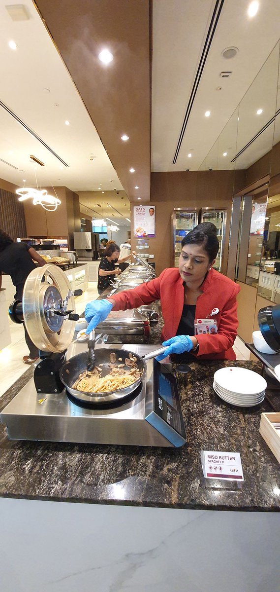 Inside The New SATS Premier Lounge At Singapore Changi Airport T3 buff.ly/3RSJOBB
