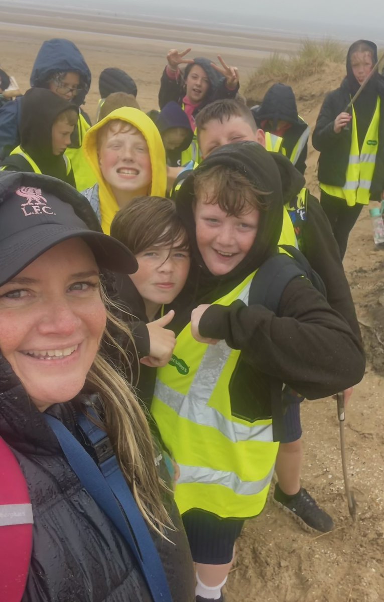 Wonderful to join <a href="/Y6Redgate/">Miss Gillies</a> on their trip to Formby beach and see our pupils collecting litter to help maintain our beautiful coast. Loved our beach football pitch, just sorry rain stopped play with what is becoming typical Miss Stratton trip weather!😂🌊🌍🏖️ #RCPGeography
