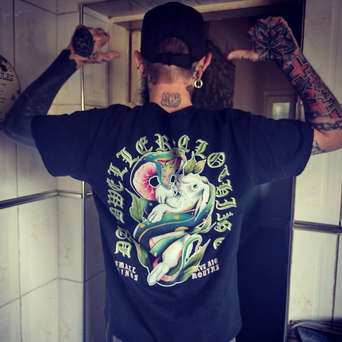 punkerchris's tweet photo. #NewProfilePic https://t.co/FmT9vT09XM