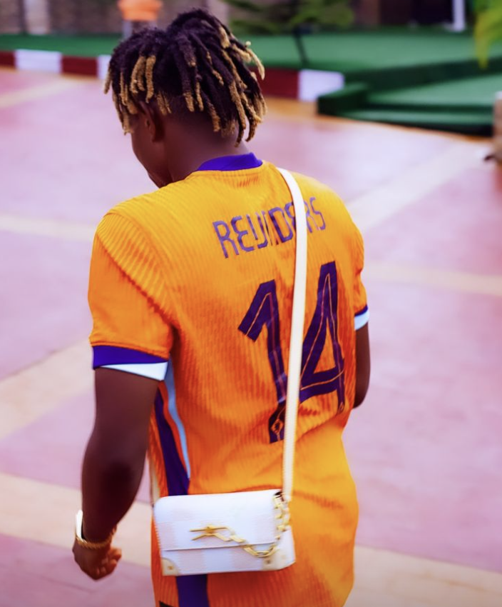 DrTuitter's tweet photo. #Chukwueze il giorno che ha giocato la #Francia
#Chukwueze il giorno che ha giocato l'#Olanda https://t.co/8WkrYbijCN