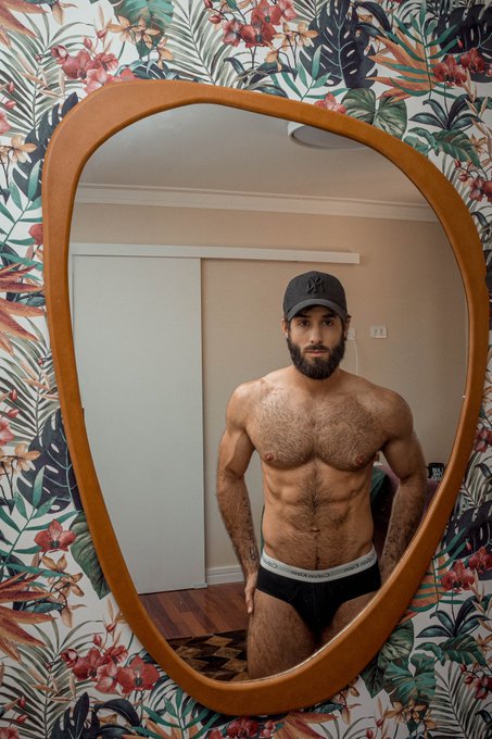 Mirror, mirror on the wall, who's the horniest of them all?  https://t.co/x71ofi0Rfq https://t.co/ku