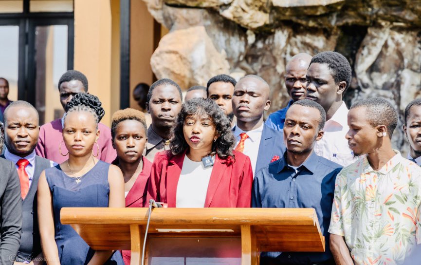 benanuale's tweet image. RESPONSE TO THE YOUTH PRESS CONFERENCE BY @charlruto 
1/6.Netizens appreciate your time for coming fourth &amp;amp; trying to comfort with them during this difficult times.However what SADDENS #Charlene #Addressing #RussiatoKenya #RutoMustGo #Salary #Goons #GovtShutDown #JuneRuto #Senate