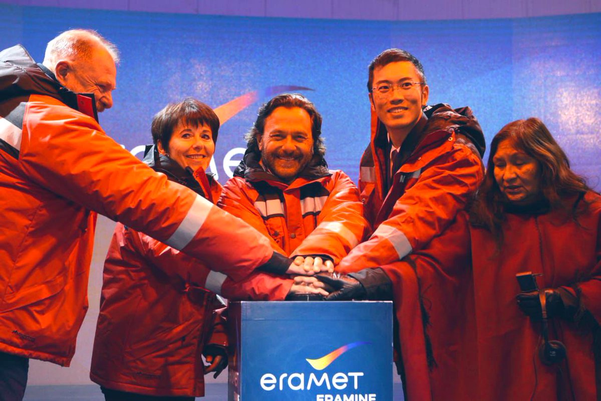 Hoy es un día importante para el devenir productivo de la provincia. 
Salta comenzó a producir litio 🔋a través de la mina Centenario Ratones situada en el corazón de la puna.
Allí trabajan + de 1900 empleados👷🏽 y se estima una vida útil de la mina superior a 30 años 
#Mineria