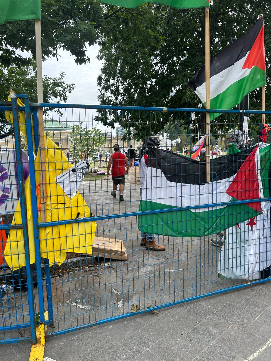 Will they do it? Pro-Palestinian protestors have until 6 tonight to clear their encampment at U of T.  Toronto Police are urging them to do leave voluntarily. Tune in to <a href="/NewsRadioTO/">680 NewsRadio Toronto Traffic & Weather</a> today for updates.  Toronto.CityNews.ca/audio
