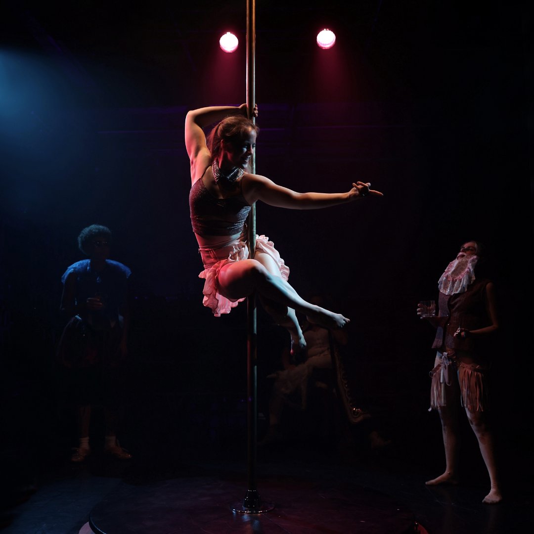 Step into a world of burlesque, clowns, and cabaret with this must-see adaptation of The Taming of the 'Shrew' on 10-13 Jul in the Cockpit Theatre 🌹

Get your tickets here 👇
shakespearenorthplayhouse.co.uk/event/the-tami…

📷 by Shay Rowan and Lowri Burkiinshaw
<a href="/productions_her/">HER Productions</a>