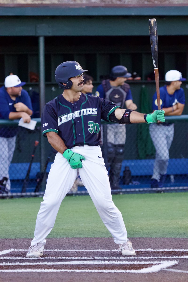 MPLegends's tweet image. Time to handle business 🤝

Legends game day! 🔥 

The Legends head up to Sonoma today as they plan to face the @SonomaStompers for a one game series up there. 

Game time is 7:05 pm 🔥 

#BeLegendary #LegendsBaseball #baseball @ccl_baseball