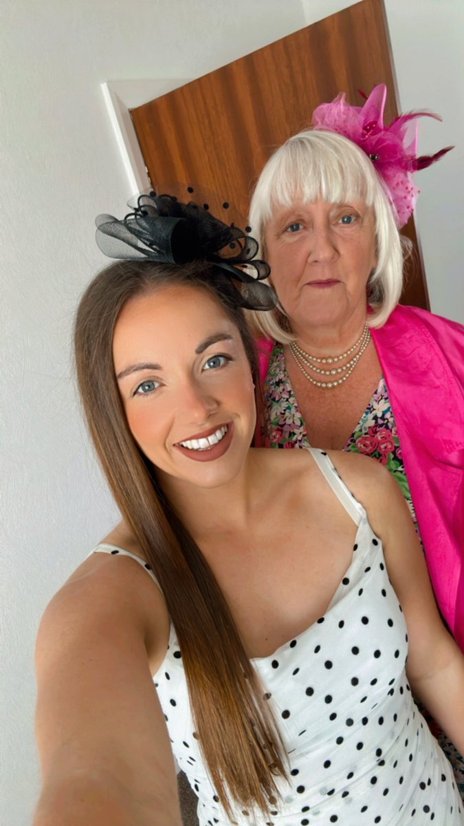 It’s not everyday you get to have afternoon tea at the Palace of Holyrood with The Royals🤩👑 

Feeling grateful for this amazing opportunity 🌟