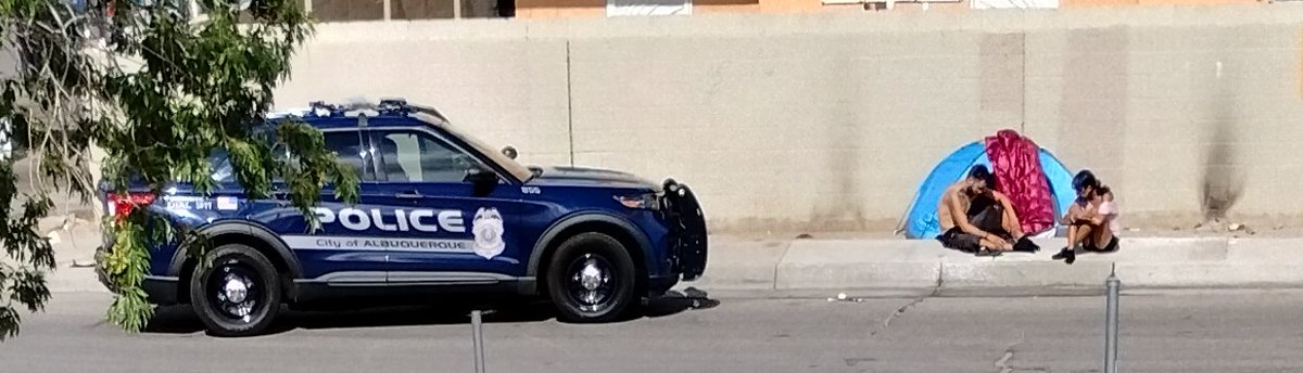 SamSchaff6's tweet photo. @MrDougPeterson @abqride @MayorKeller @ABQPOLICE @ABQPoliceChief @cabqacs @TammyFiebelkorn @_Diane_Gibson @Lara_Listens This is what the front of my apartment looks like daily...smoking/injecting illegal narcotics, prostitution, shopping carts/trash everywhere, trespassing/loitering. The list goes on & on. It's disgusting what these addicts/criminals are allowed to do/get away with #EnforceLaws https://t.co/N6WwKNoDpC
