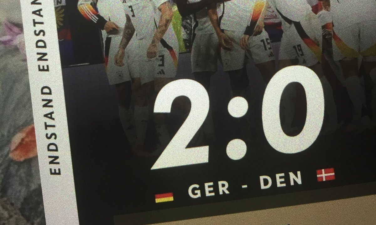 ✩‧₊˚ ɖǟʏ 07/03 🎀
🌟 ซึมingเลย หายไปอาทิตย์  คือขอสารภาพว่าติดละครมาก พี่ฟ้ากับคุณเพชร นอนดึก2วันติด ดูบอลคับเยอรมันทั้งใจ🇩🇪(ดูช่องตปทฝึกฟังไปด้วย) แปลข่าวจาก bangkok post ได้ทั้งอ่าน ทั้งศัพท์จุกๆ ยิ่งแปลยิ่งมันมือ ลองอ่านกัน✌🏻🔥
#วันนี้dek68ทำอะไร #studyxht #dek68 #เด็กซิ่ว