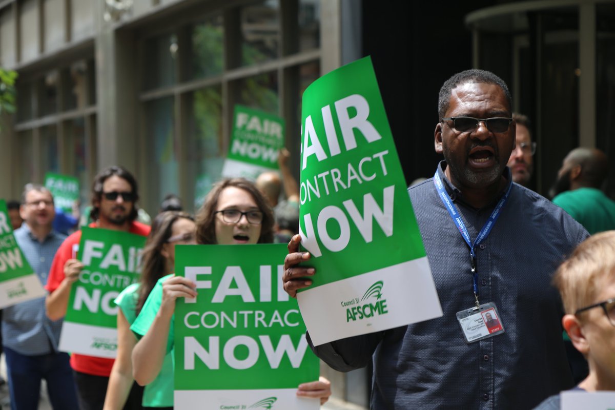 CCCAdultED's tweet photo. A Great Green Wednesday today. Our supporters came out yesterday for Adult Education 

#CCC #AdultEducation #GED #ESL #Green #GreenWednesday #SupportTeachers #AFSCME #AFSCME3506 #AdultED #HigherEd #Education #Union #FairContractNow #Teacher #Educator #Support #teachersunion https://t.co/E6nO4rWUgM