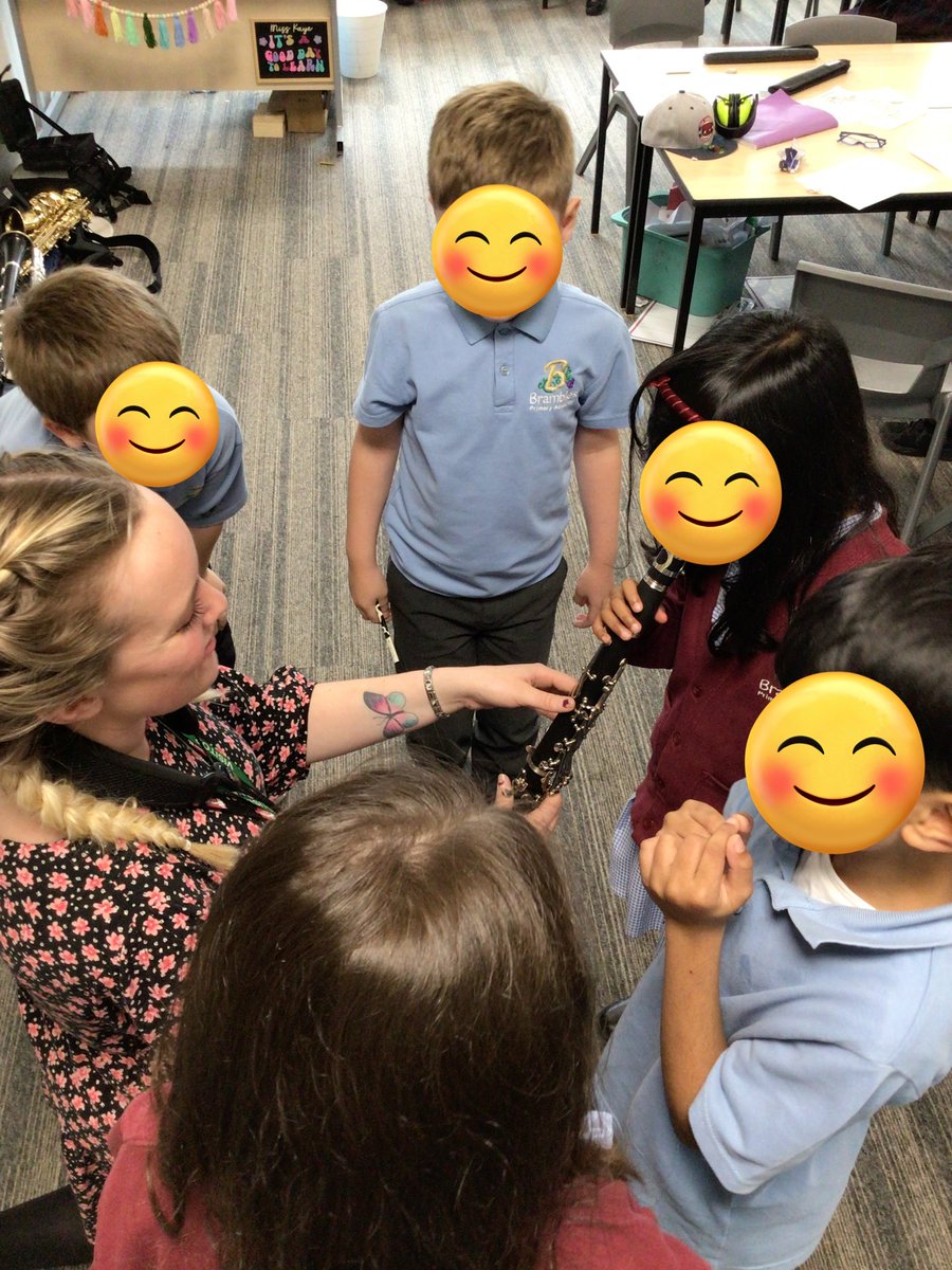 BramblesHolly tweet media