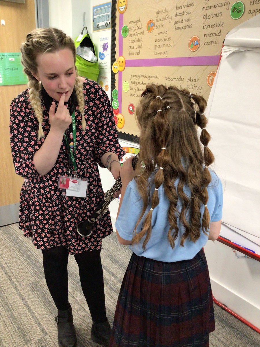 BramblesHolly tweet media