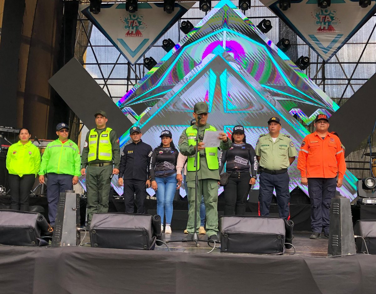 amarcanopsuv's tweet photo. Seguridad TOTAL para el Mostacho Fest Bachiller en Guayana!!! https://t.co/gC1z2yctx5