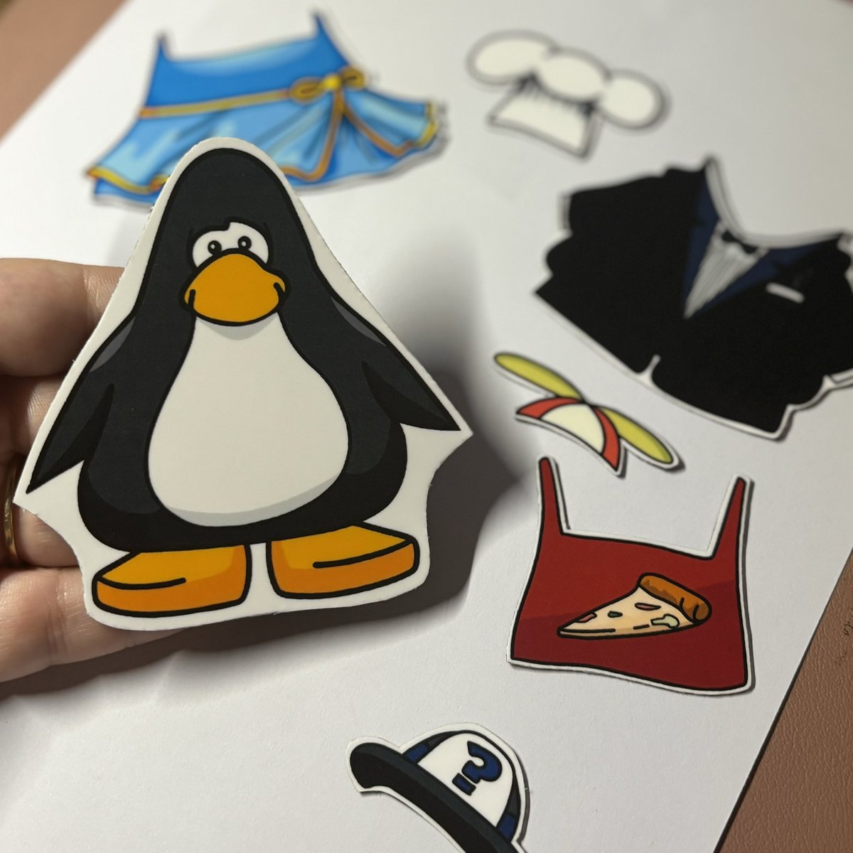khughesdesigns's tweet photo. I’m sorry but this handmade Club Penguin dress up magnet is THE CUTEST!!🐧😭

#clubpenguin #y2k #smalbusiness #2000s #etsy https://t.co/ZGfSf3oZIC