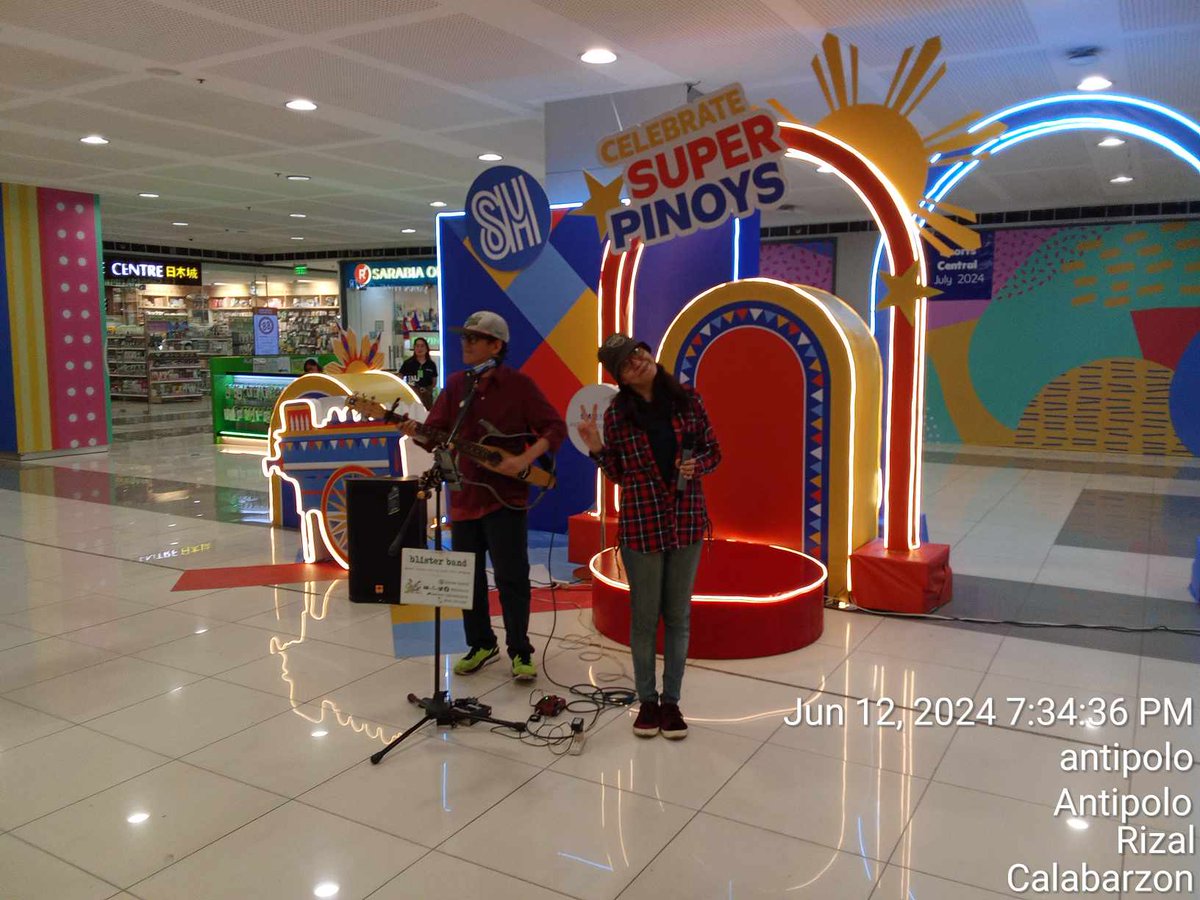 blstrbnd's tweet photo. Blister performs at SM malls https://t.co/1qm5XJf19E