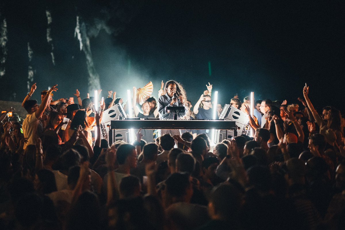 Last night left me speechless. I’ll never forget this! 🤍 🇫🇷<a href="/CercleMusic/">Cercle</a> | <a href="/Shimza01/">SHIMZA</a> 🙏🏾🙏🏾🙏🏾 🇿🇦🇳🇦 Thank for capturing these beautiful moments <a href="/Maxime_Chermat/">Maxime Chermat</a> 🙌🏾