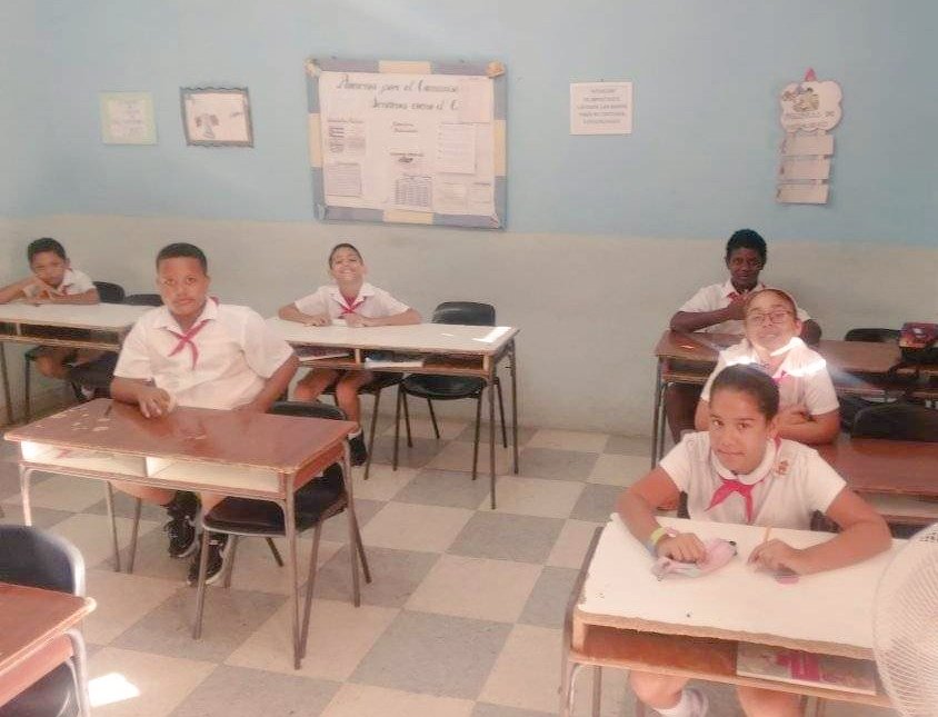 DGEducaPlaza's tweet photo. @DGEducaPlaza
INSTITUCIÓN educativa Primaria "Amistad Cuba - México".
Exámenes de 2do, 4to , 5to y 6to grado. Contentos con sus resultados. ¡¡Felicitaciones!!
#LaHabanaViveEnMí
#ModoVerano

@CubaMined
@YolivanC41557 
@RzMYariel
      👇👇👇 https://t.co/XCo8zxVssH