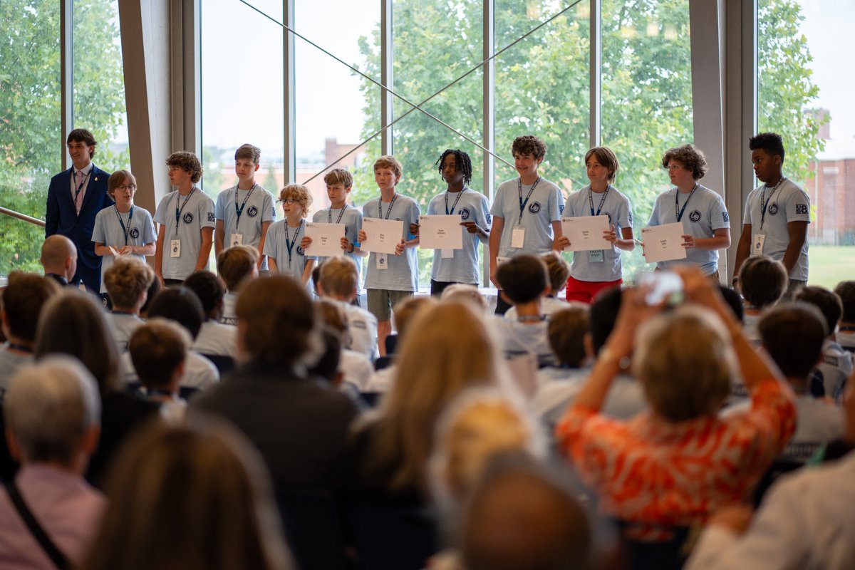 sluhjrbills's tweet photo. Today we celebrated the 7th and 8th grade graduates of our summer Upward Bound program. Congratulations, graduates. Your future looks bright!
#SLUHSummer #AMDG https://t.co/AKfckxMS9j
