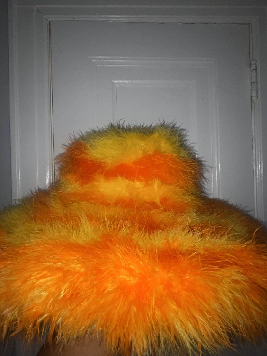 kylakola's tweet image. Hat: Kylanyc_ on Instagram. 🍊 🧡 

I&apos;m still working on a name. 🧡

#fashiondesigner #clothingdesigner #hatdesigner #follow #kylanyc #tibtf