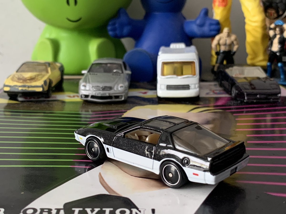 SamuraiWesley's tweet image. Now it’s a KITT identical car, my KARR, this is a villiain Car.
#KARR #UniversalStudios #hotwheelspremium2pack #musclecars #moviecars