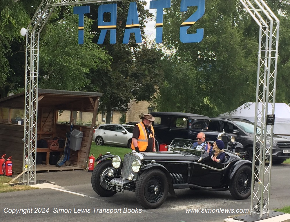 SimonLewisBooks's tweet image. LATEST BLOG :  BUGATTIS &amp;amp; ICE CREAM . A thoroughly enjoyable time at the #Bugatti Owner's Club Garden Party where the star turn might just have been another marque... check it out at  shop.simonlewis.com/blogs   #prescotthillclimb #vintagecar #lancia037 #fordescortrs1600