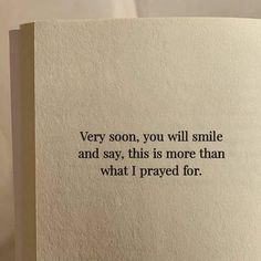 Art0fLife_'s tweet photo. smile. https://t.co/zBnMPRprTU