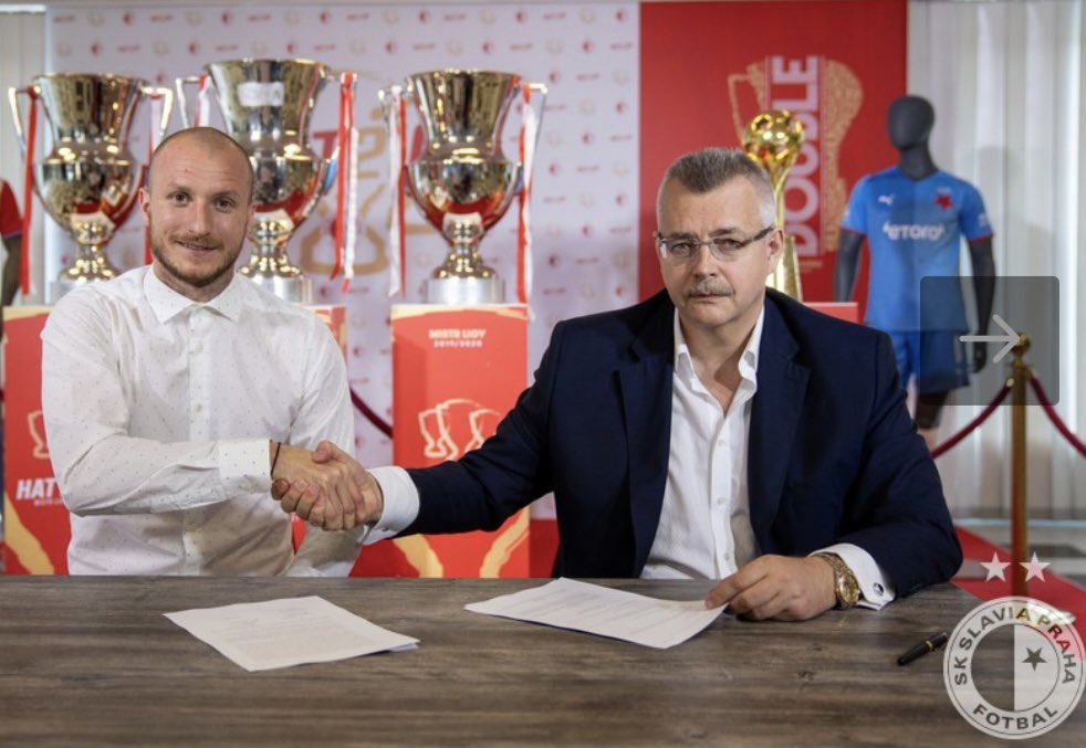 lukas_pecene's tweet image. Jak se ti kluci pokaždý radostně těší. Ale pan předseda už vždycky tuší…