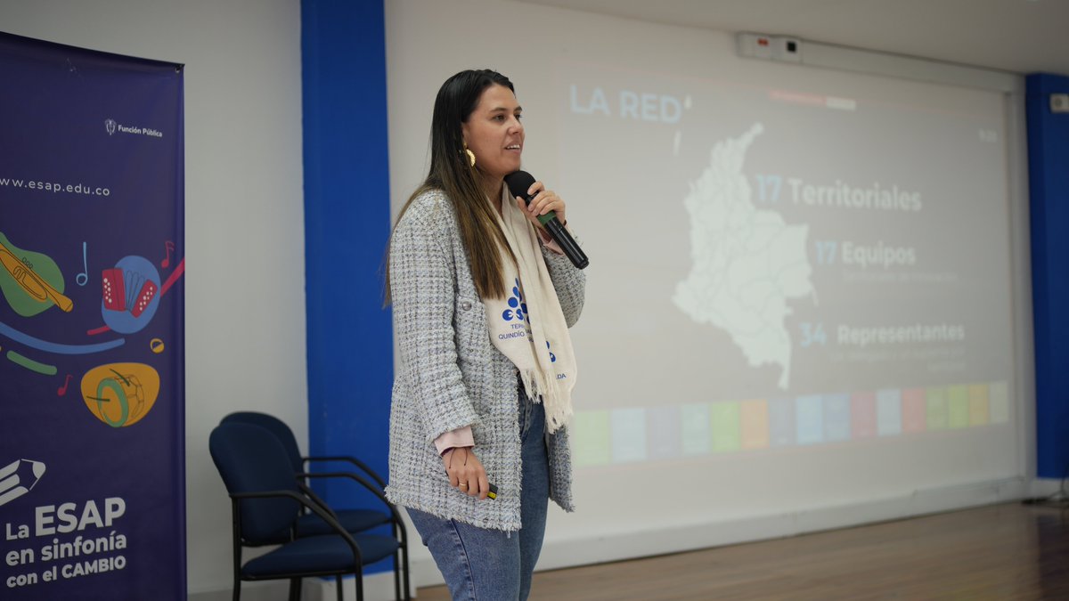 ESAPOficial's tweet photo. Desde el #ESAPLab proporcionamos herramientas metodológicas para liderar procesos innovadores en las 16 Direcciones Territoriales del país, cerrando brechas entre la administración pública y la ciudadanía. https://t.co/h7YFwwHDsh