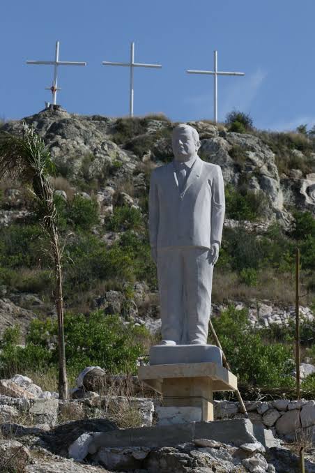 Banda, Poseidón no hace nada pero este pendejo si.